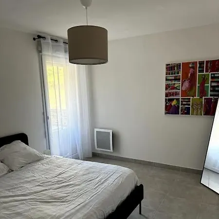 Daire T3 Climatise Avec Loggia *